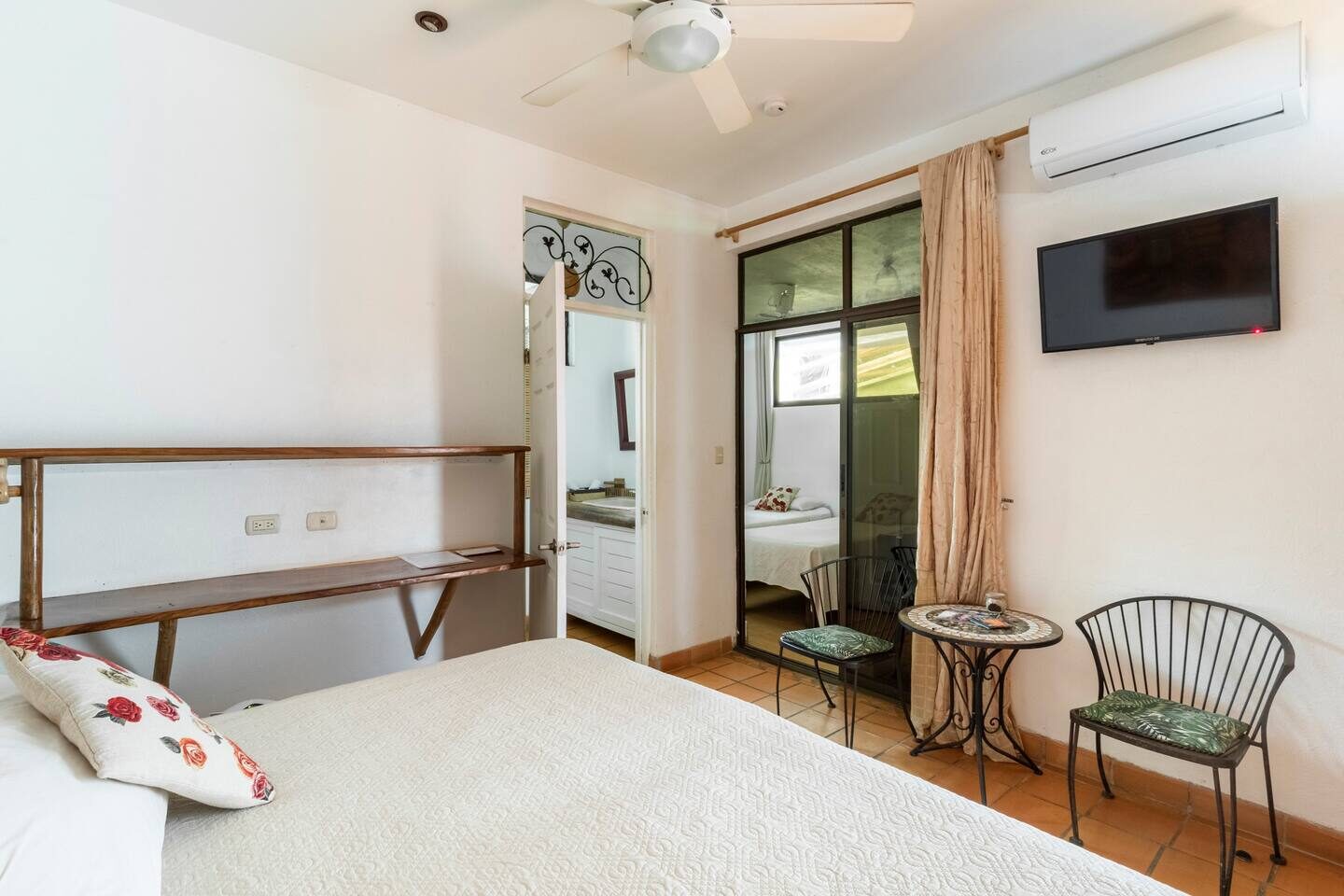 Habitación luminosa de Dreamcatcher Hotel
